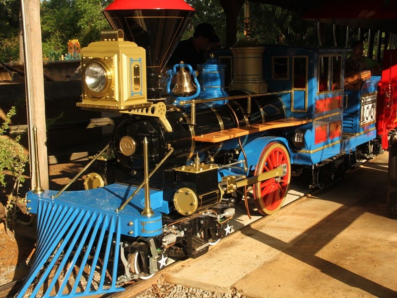 Diamond Express Train